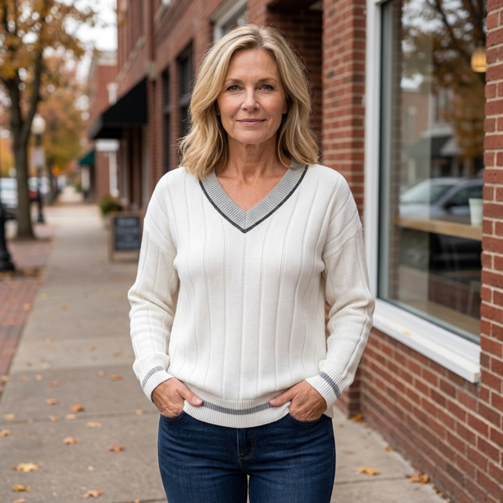 Rachel | Contrast Trim V-Neck Sweater